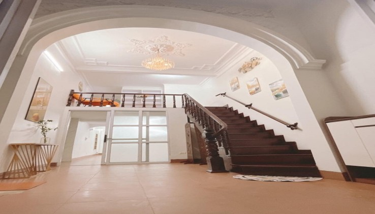 Cho thuê nhà Ngõ Ô tÔ Hoàng Quốc Việt- Cầu Giấy DT 60 m2 - 4 tầng -Giá 30 Triệu (CTL)